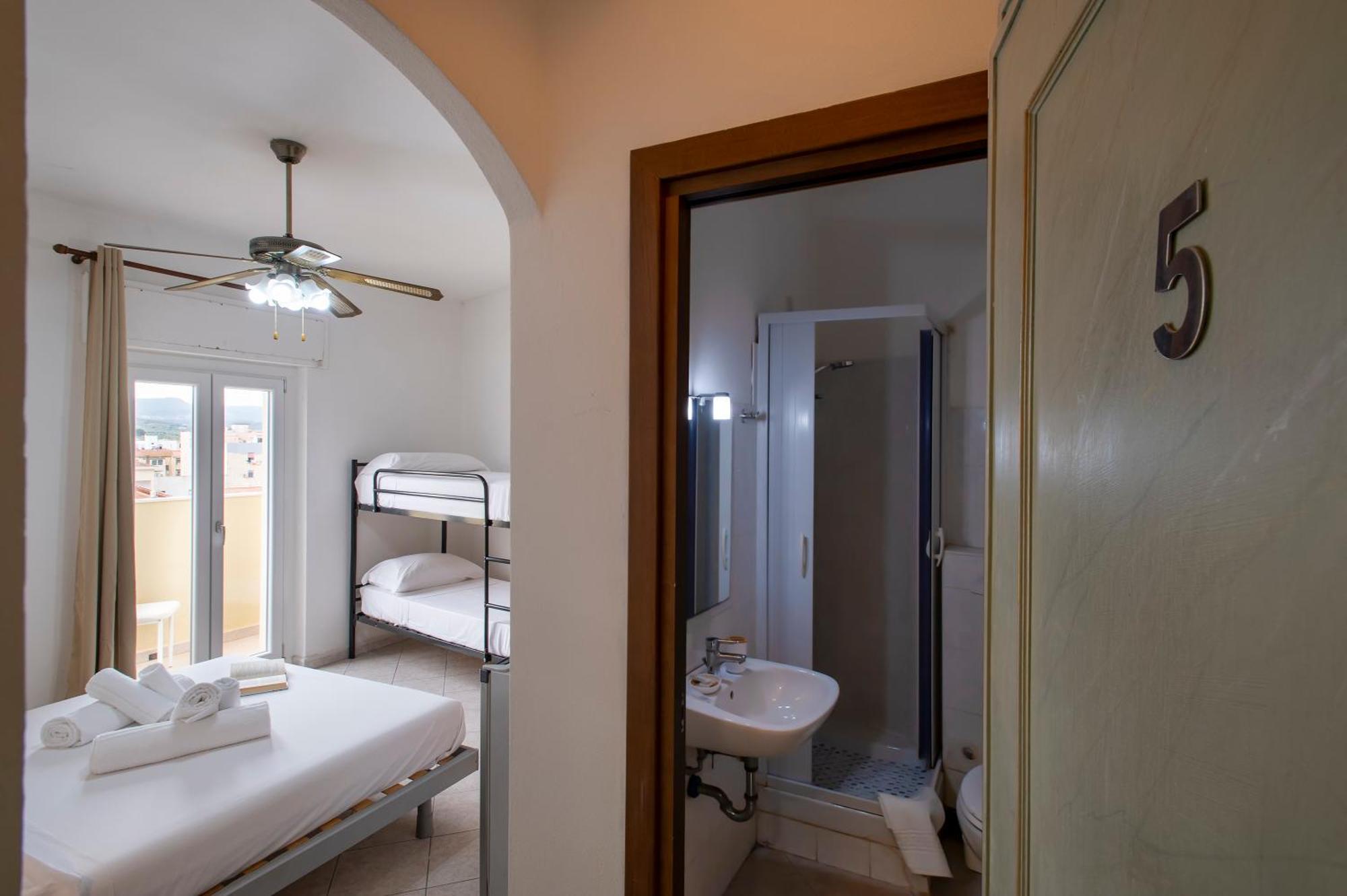 Oasis Guest House Alghero Eksteriør billede